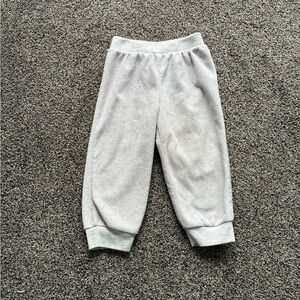 FINAL SALE 3/31/26 Carter’s Baby Gray Sweatpants, Size 18 Months